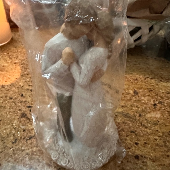 Willow Tree Promise Figurine Cake Topper - Picture 3 of 3